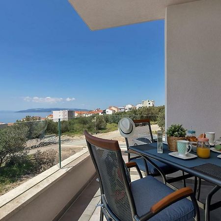 Charming Apartment Tissa With Sea View Makarska Kültér fotó