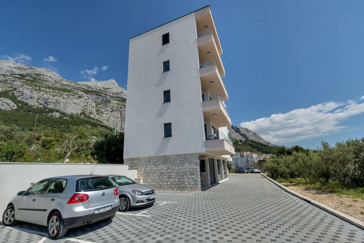 Charming Apartment Tissa With Sea View Makarska Kültér fotó